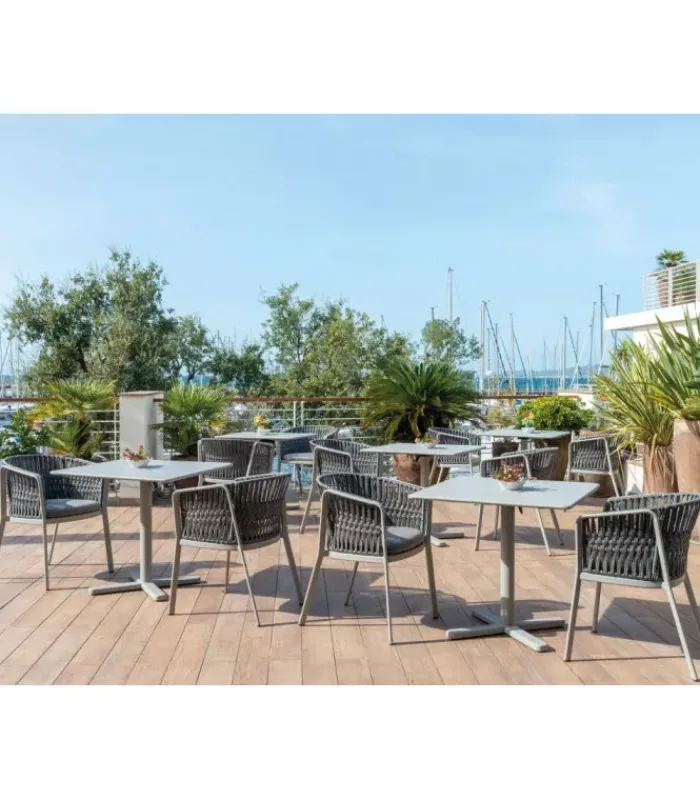 New EMU CAROUSEL CP |