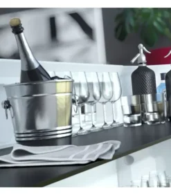 Hot LYXO MARVY, COMPONI IL BANCONE |